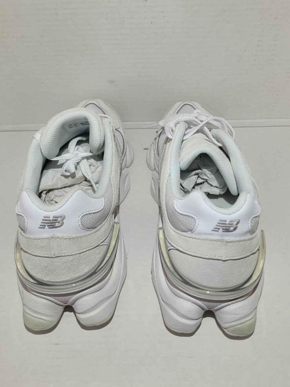 New Balance 9060 Gray White Sneakers Men 9 New No Box - Picture 3 of 6